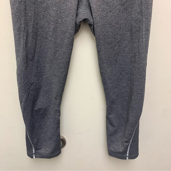 Lululemon Free Runner Crop Leggings - Picture 10 of 15